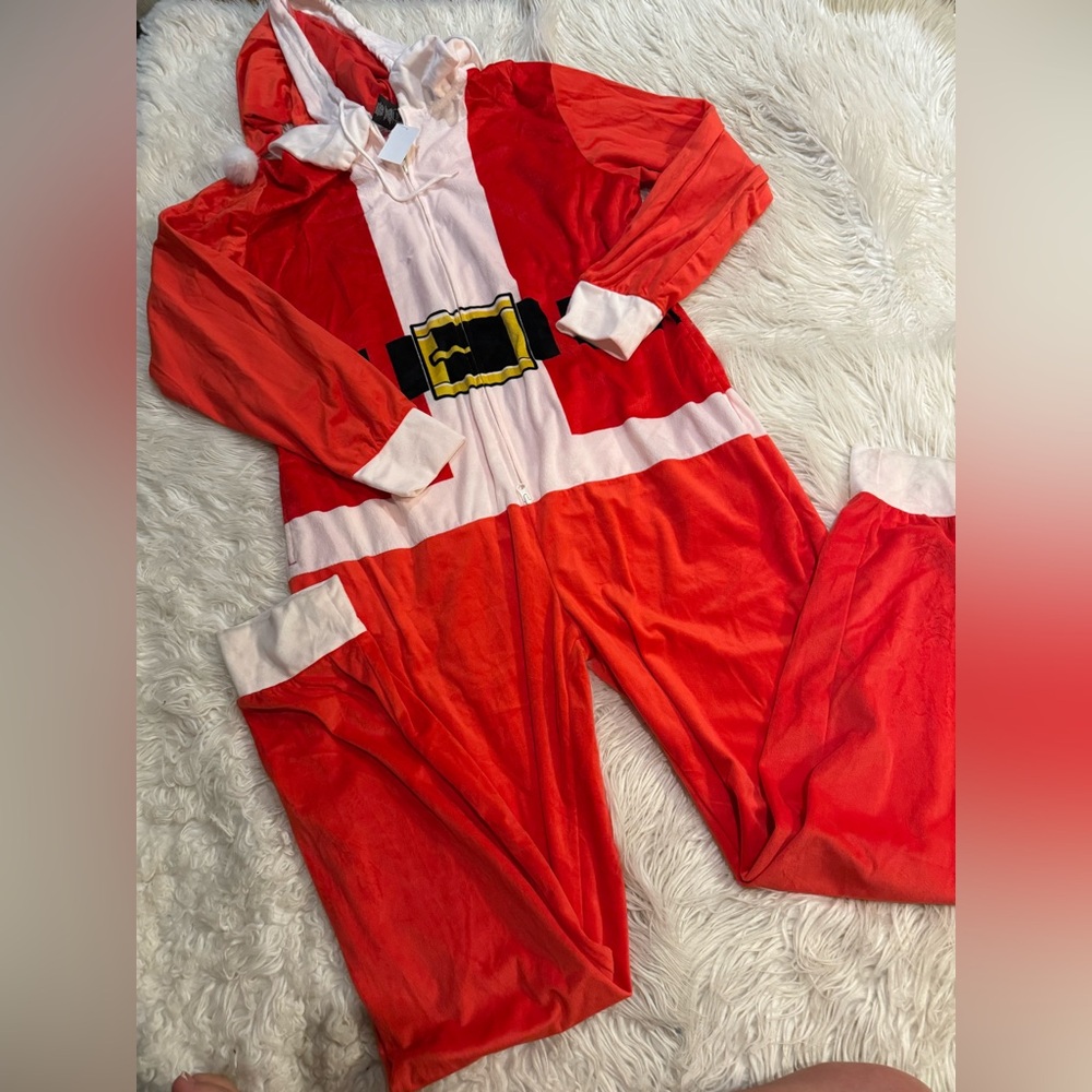 Adults santa pajama onesie (X4)